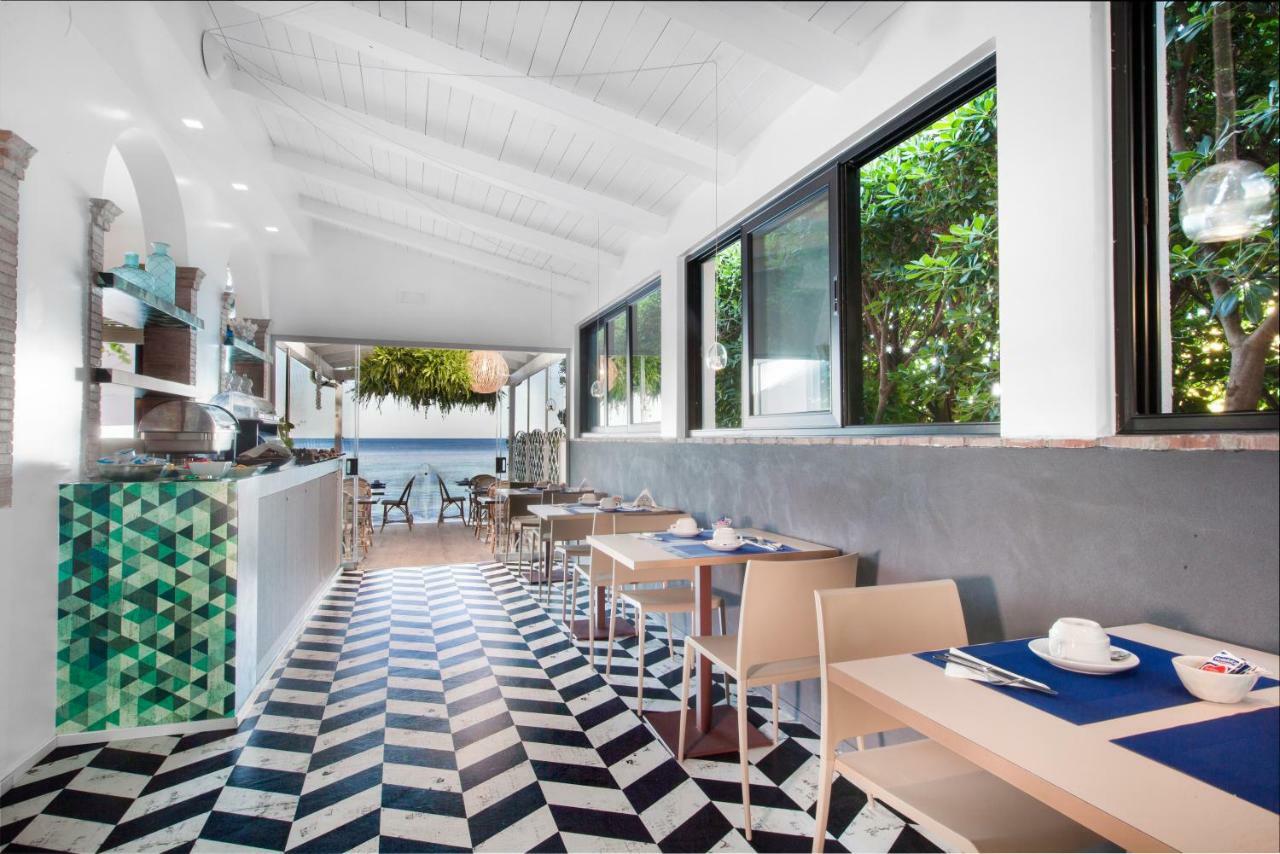 Il Cefalo Hotel & Restaurant 카스텔라바테 외부 사진